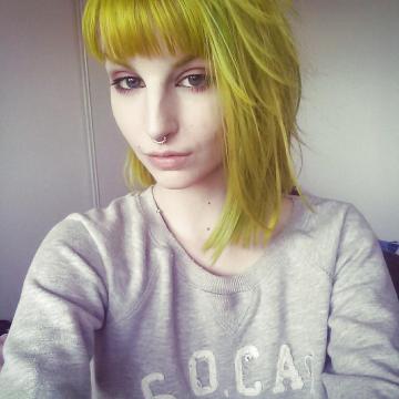 LittleLilly uit Antwerpen,Belgie